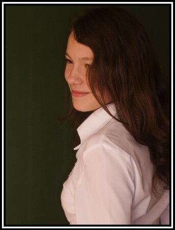 играя в Лив Тайлер