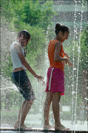 Sparkling water v.2 [Блестящая вода]