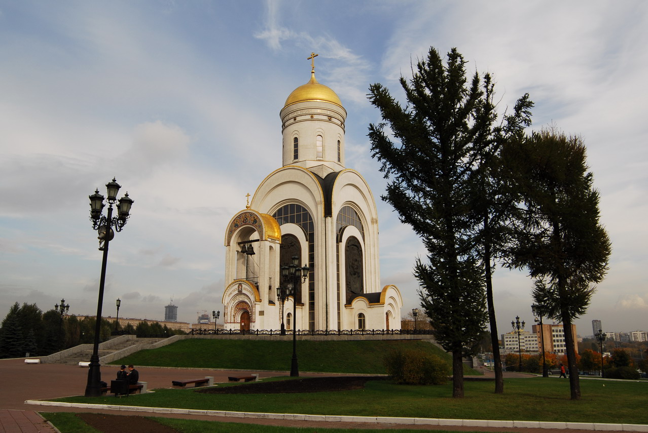 Храм