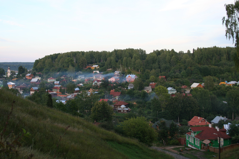 Вечер в уютном поселке