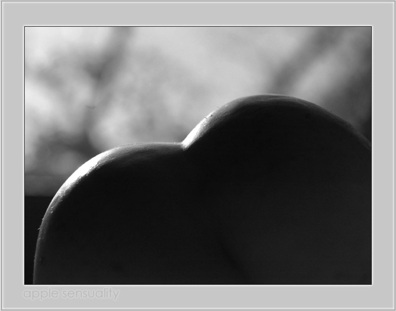 ..apple sensuality..