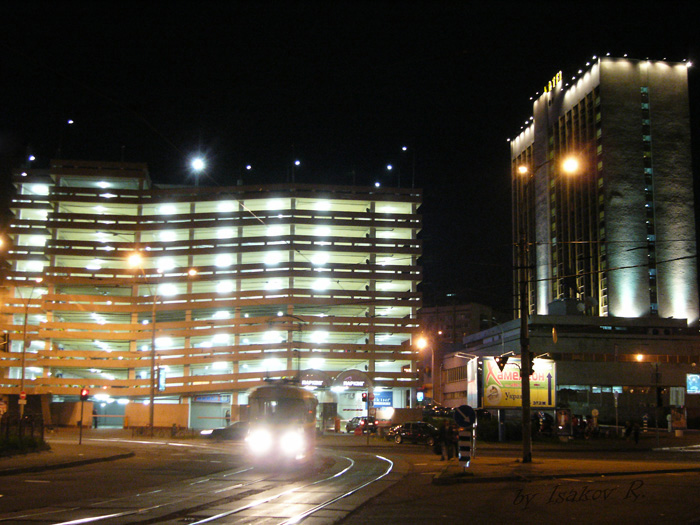 Парковка в ночь