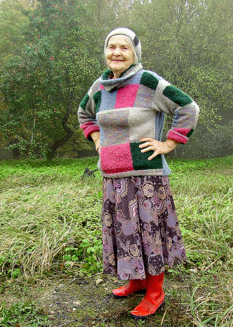 people №1 (old peasant woman)
