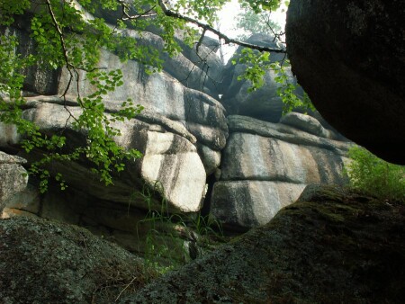 Камень