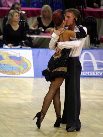 Люби меня крепче...