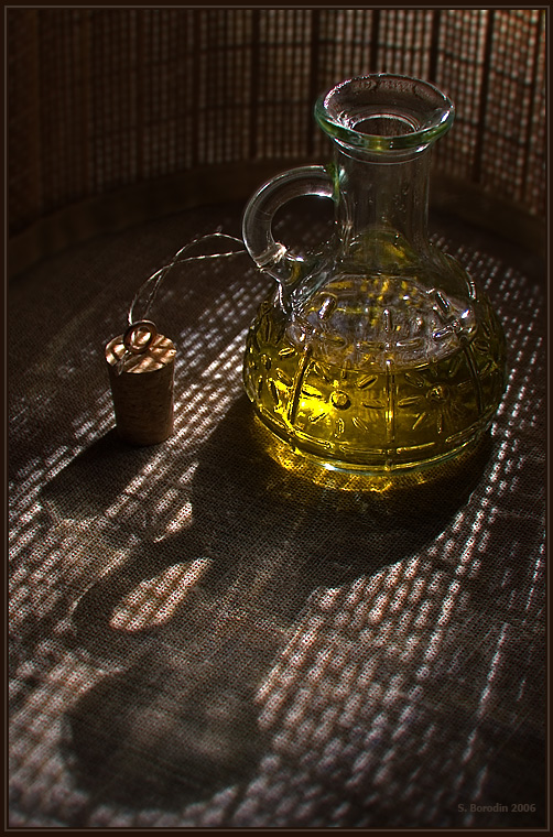 Кувшинчик с маслом