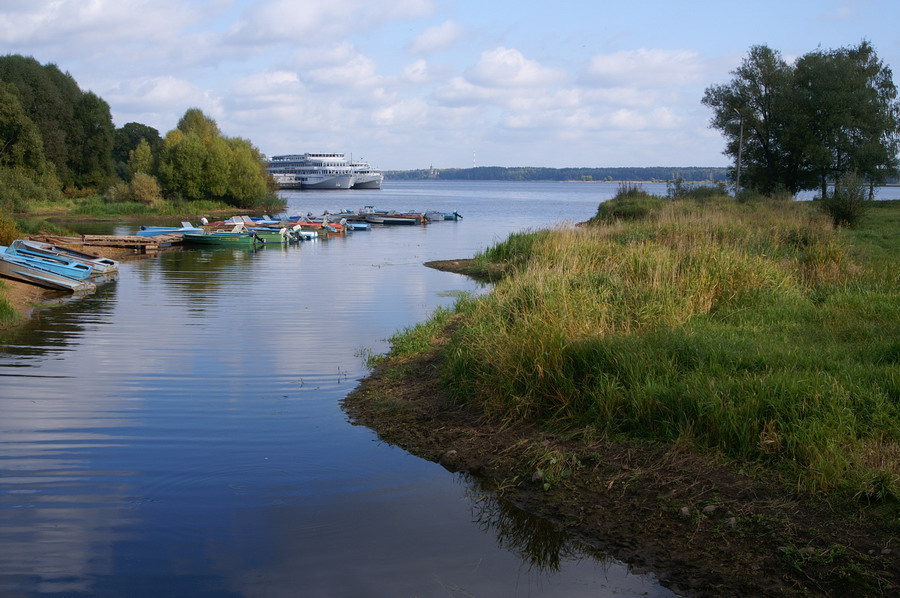 Кормилица Река