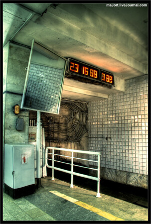 23:16