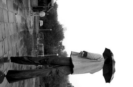 наверху тоже дождь ЧБ (репост)