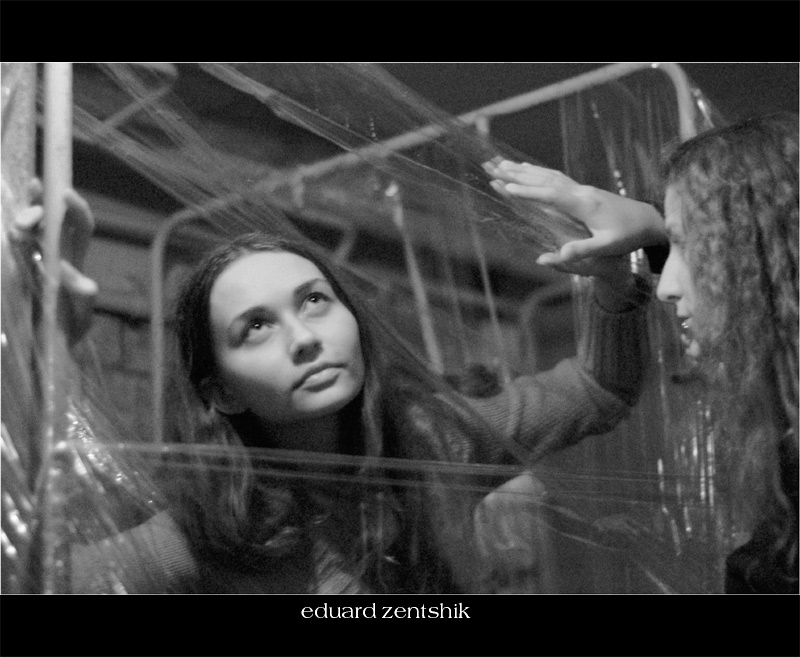 ПО МОТИВАМ КРЕАТИВОВ...