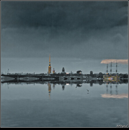 В зеркале Невы