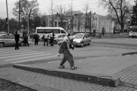 Истиная причина большинства ДТП.
