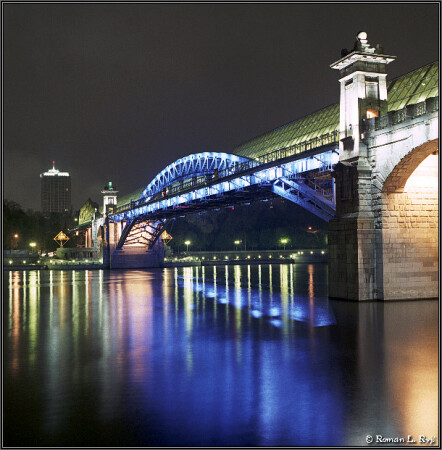 Night bridge