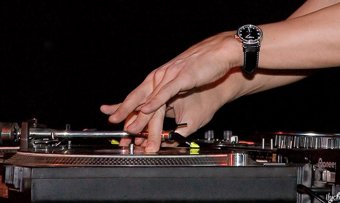 Пальчики DJ ....