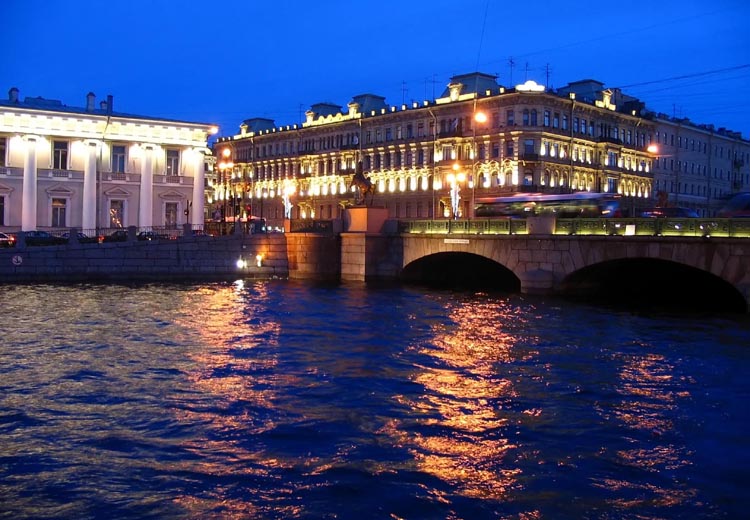 Аничков мост