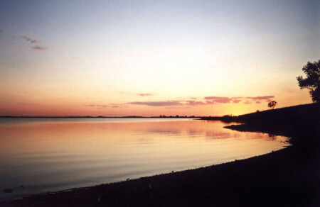 Закатилось