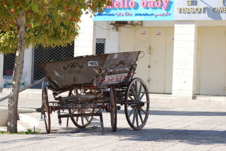 Старинная колесница