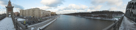 На перекрёстке моста