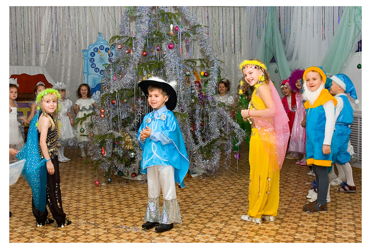 Детский новогодний утренник (17)
