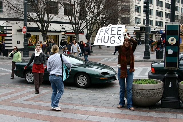 FREE HUGS