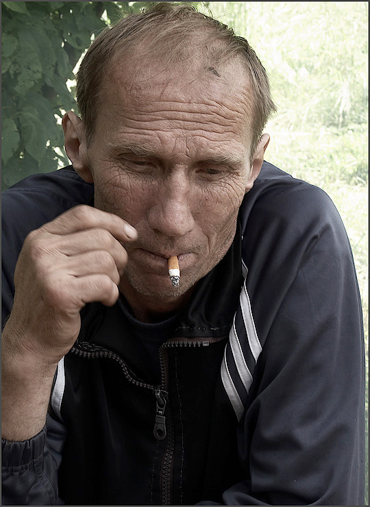 Давай перекурим молча...