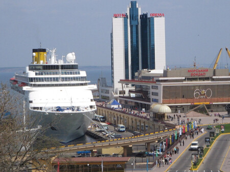 В нашу гавань...