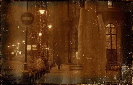 *Night Street*