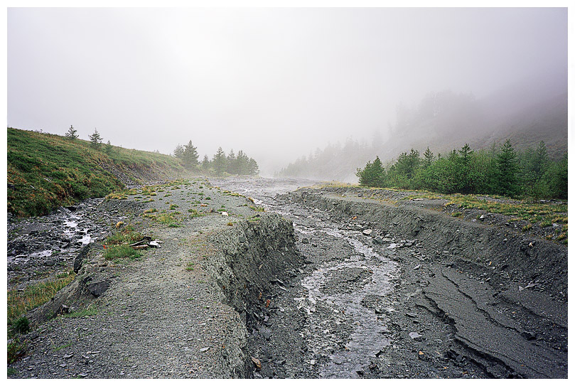 р.Ярлинка (долина эдельвейсов Ярлу, Алатай 2006)