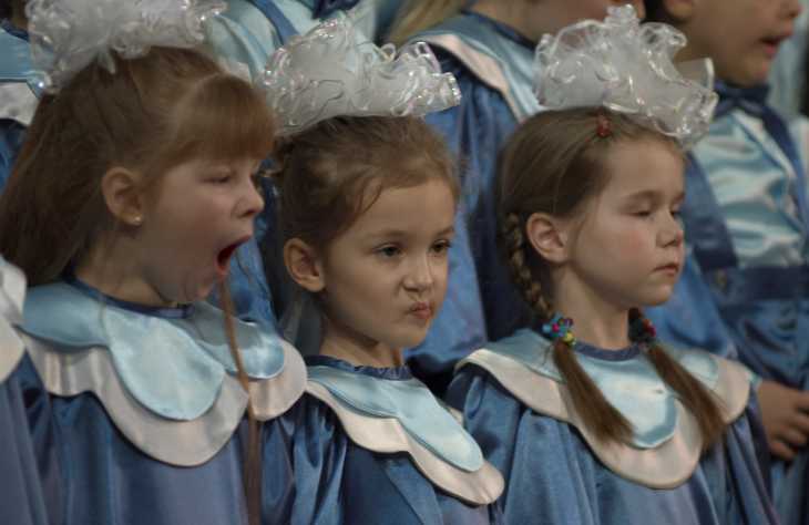 Хоровая, печальная...