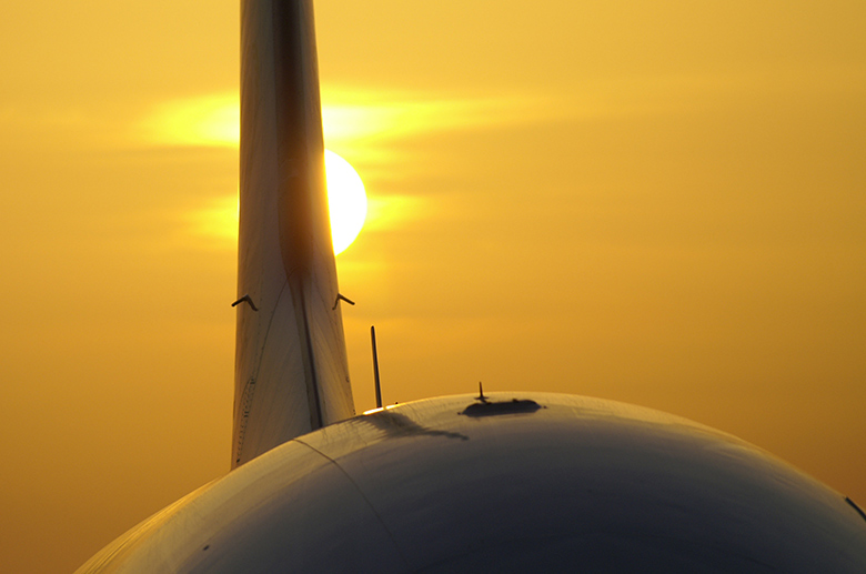 737