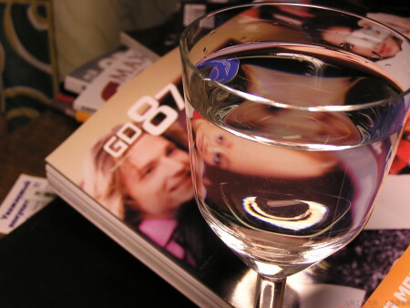 Кто живет в стакане