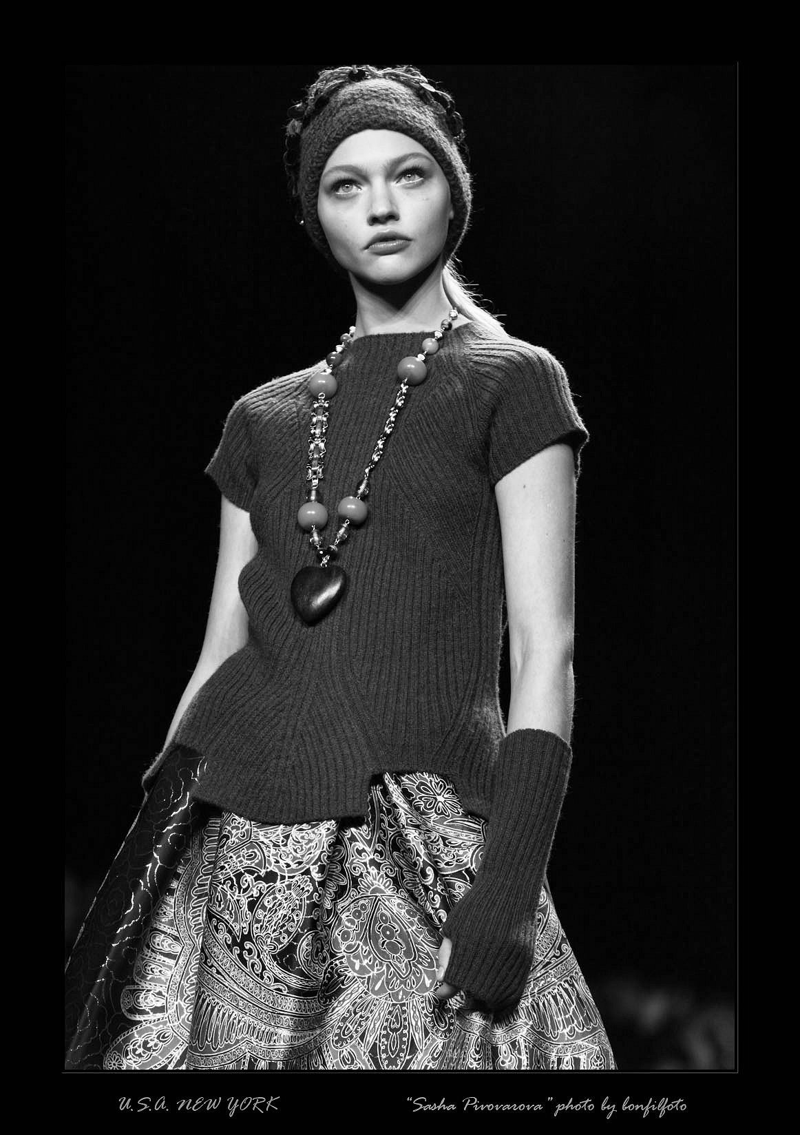 SASHA PIVOVAROVA, COLLECTION &quot;АNNA SUI&quot; НЬЮ ЙОРК