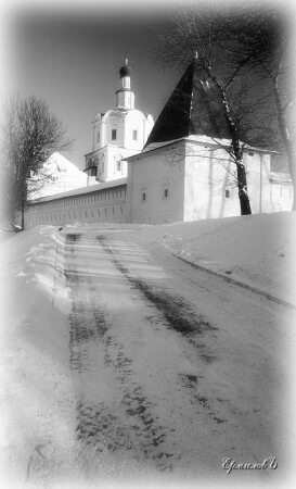 Дорога к Храму (чёрно-белый вариант)