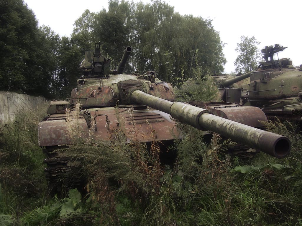 Старый больной танк