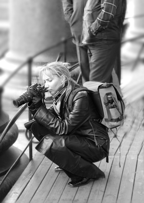 Фотоснайперша