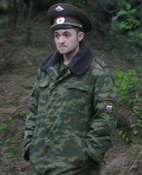 С наступающем праздником,господа военные!!!