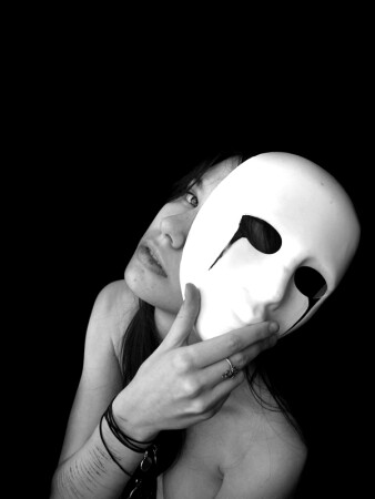 по ту сторону