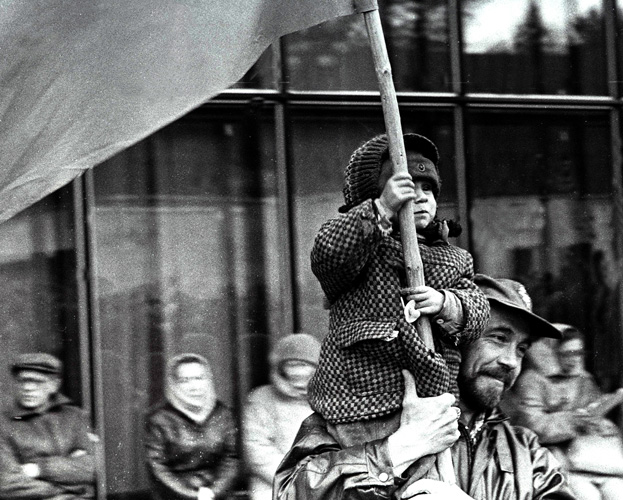 &quot;Мы с папкой на митинг&quot;