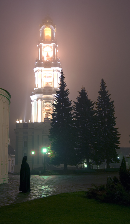 тишина в свете ночи