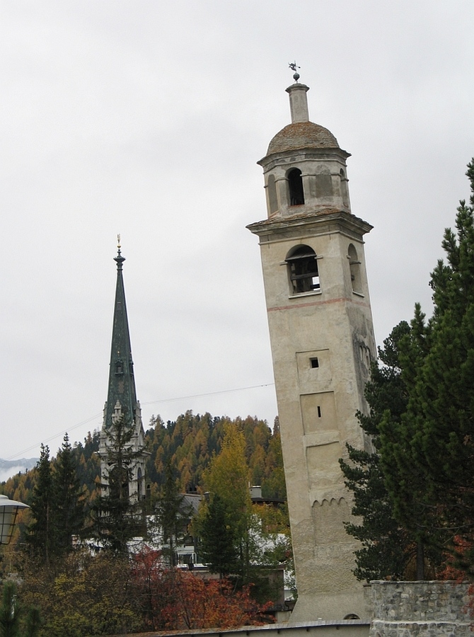 Падающая башня