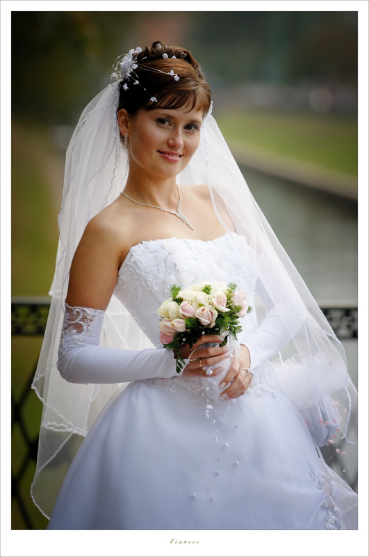 # Fiancee #