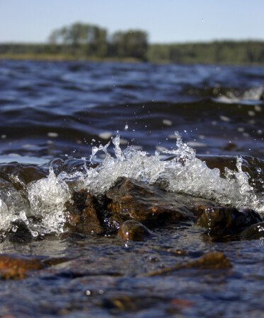 Волна, боольшая такая!