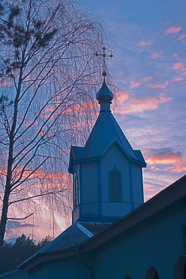 Вечер в женском монастыре