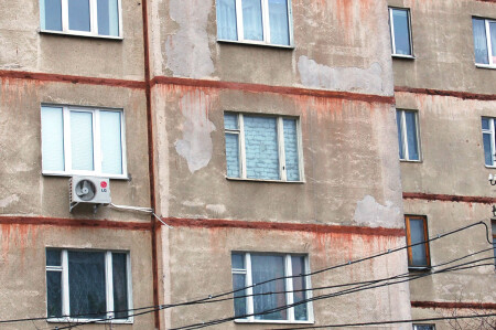 замуровали, демоны!