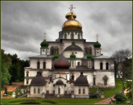 Многоярусность