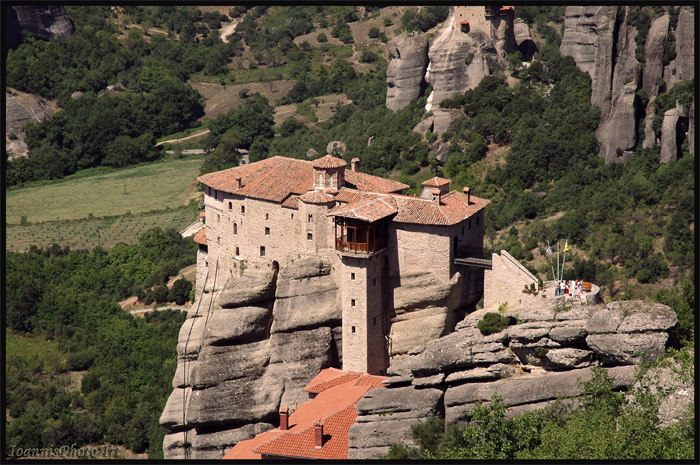na verhou vsegda louchshe.