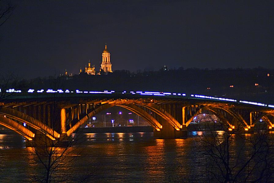 Два моста - для транспорта и для Души.