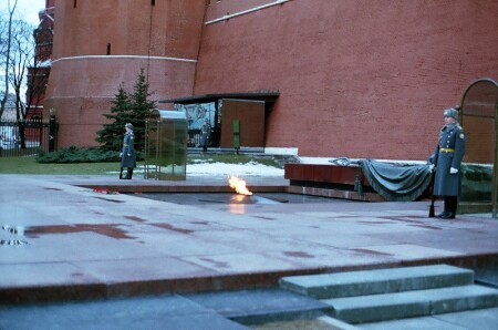 Могила не известному солдату 