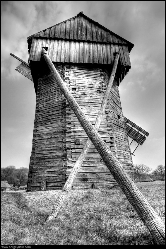 Старая мельница
