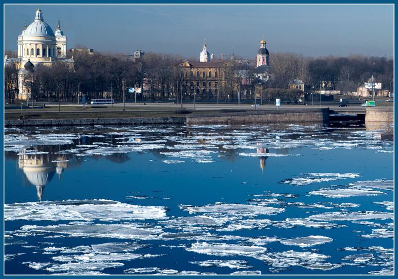 на НЕВЕ ледоход